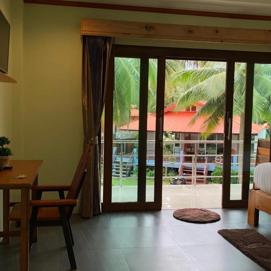 The Ford Sunset Beach Resort Wok Tum Exterior photo