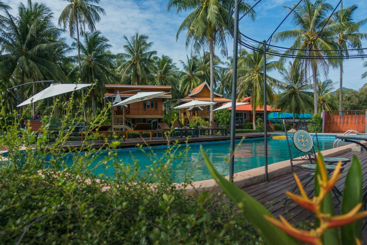 The Ford Sunset Beach Resort Wok Tum Exterior photo