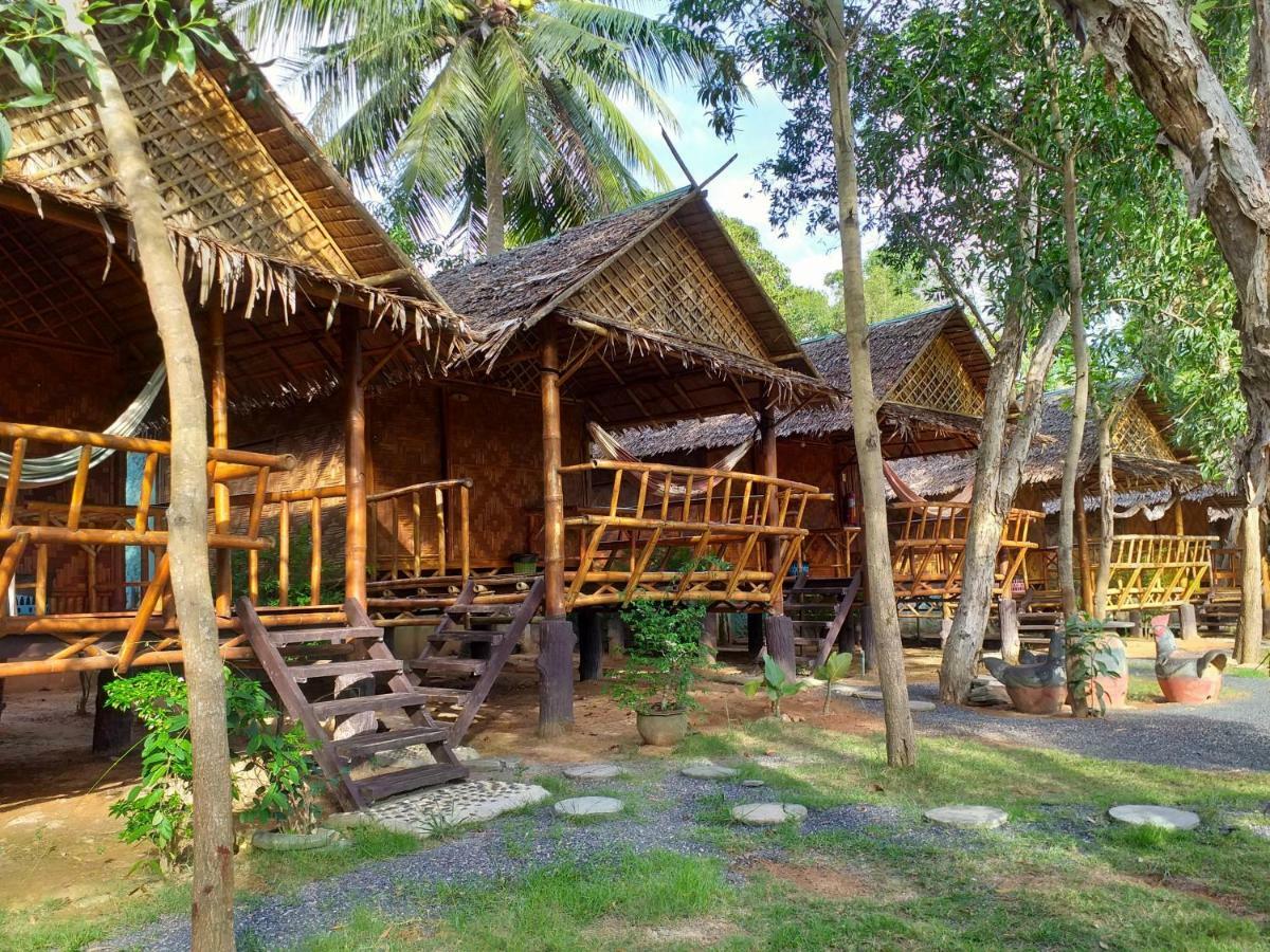 The Ford Sunset Beach Resort Wok Tum Exterior photo