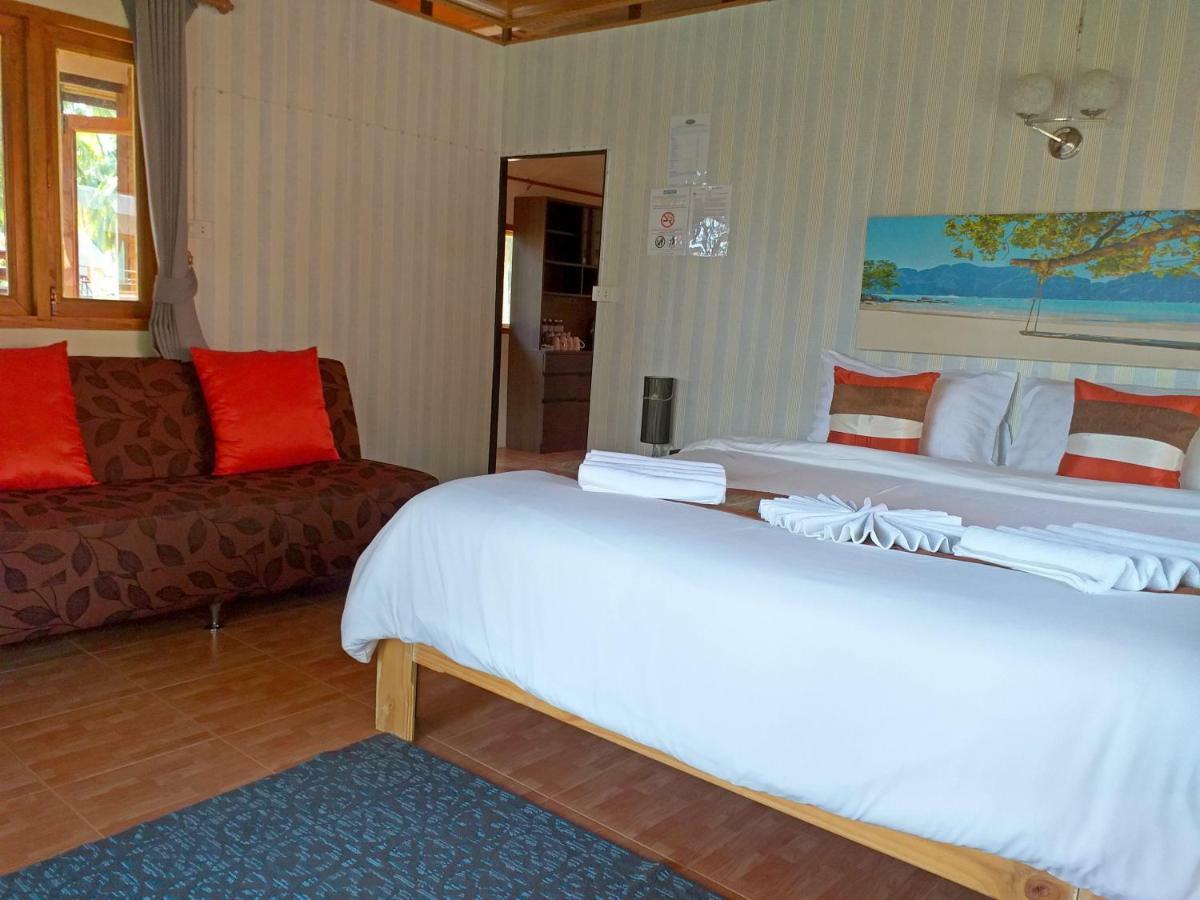 The Ford Sunset Beach Resort Wok Tum Exterior photo