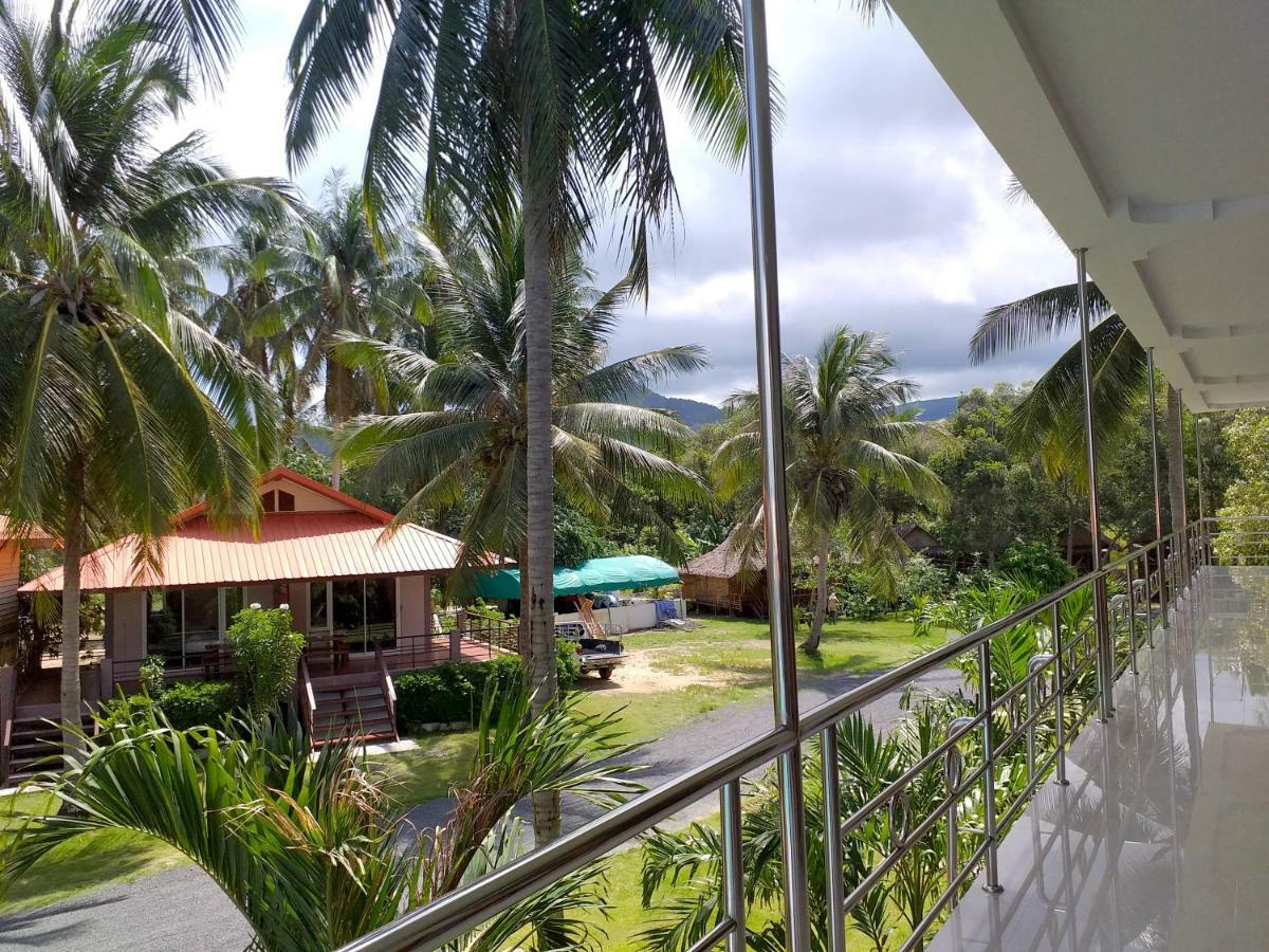 The Ford Sunset Beach Resort Wok Tum Exterior photo